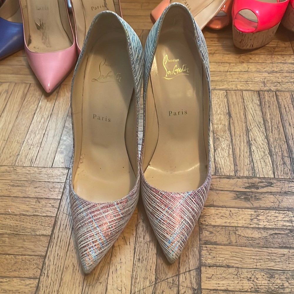 Lovely Christian louboutin. Sizes 38. Used. No box no dustbag.